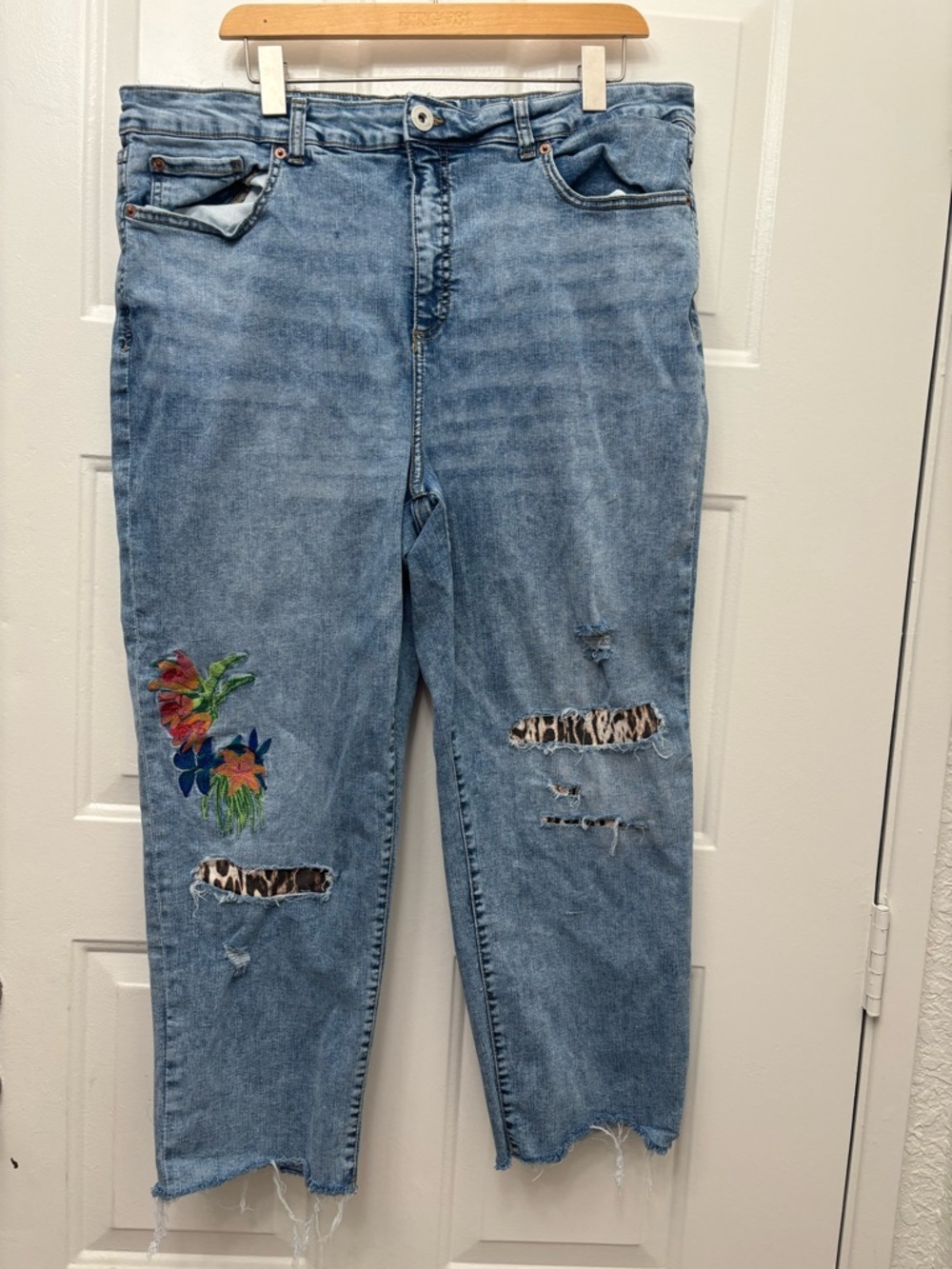 Festive Light Blue Embroidered Boyfriend Jeans w/Distressed Leopard Patches